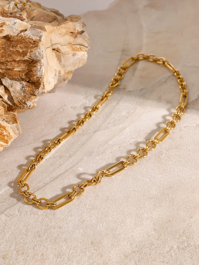 CARMEN NECKLACE