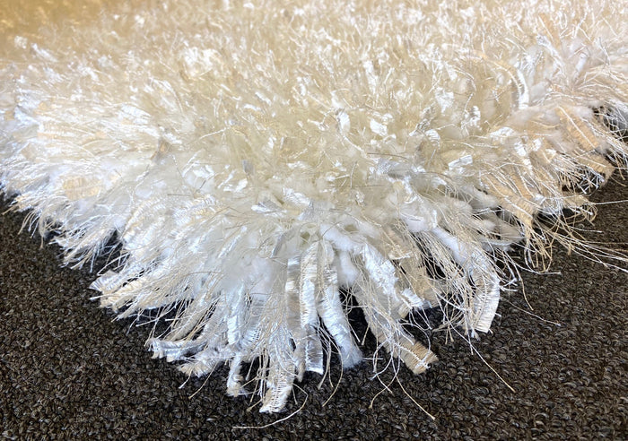 CIRRUS Off-White 5' x 8' Luxury Shaggy Area Rug with Metallic Shimmer