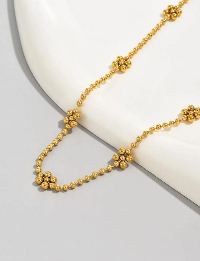 FLOWER NECKLACE