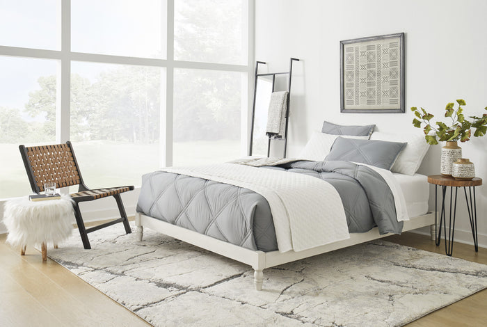 MAITE White Platform Bed (RTA)