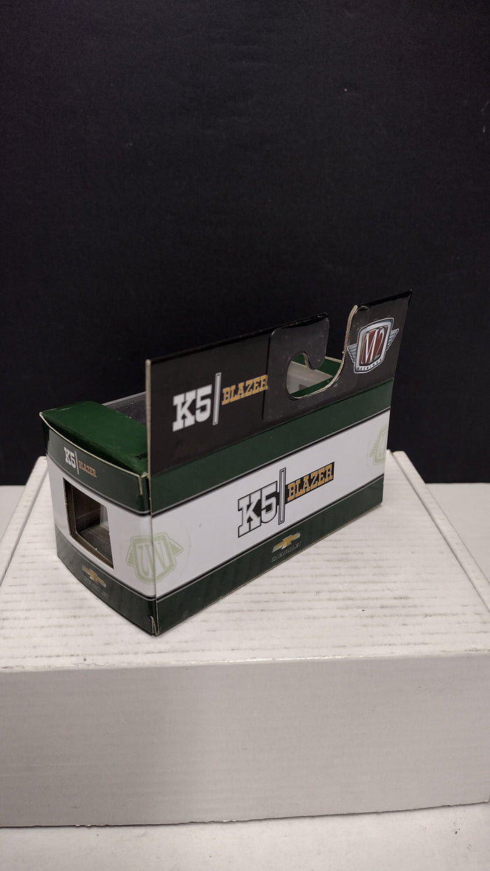 Modern 2020s M2 Machines 1974 Chevrolet K5 Blazer 1:64 (New in Acrylic Box - Factory Sealed)