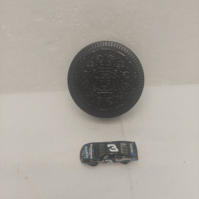 Oreo Dale Earnhardt #3 NASCAR 2001 Monte Carlo