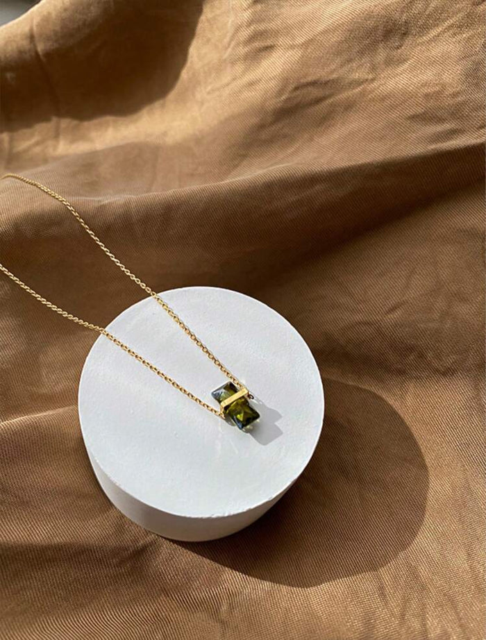 PETITE GREEN STONE NECKLACE