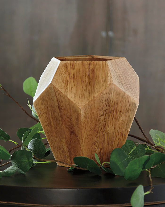 Purita Vase