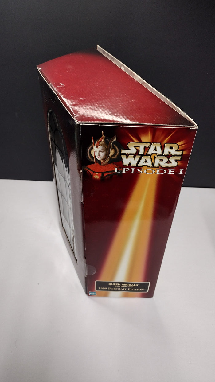 Star Wars: Episode I The Phantom Menace – Queen Amidala Portrait Edition (1999) – Factory Sealed